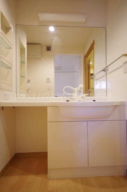 洗面設備　洗面所