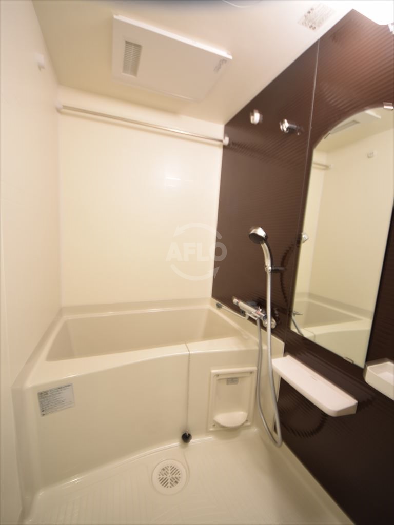 バス・シャワールーム　Luxe難波西II　風呂