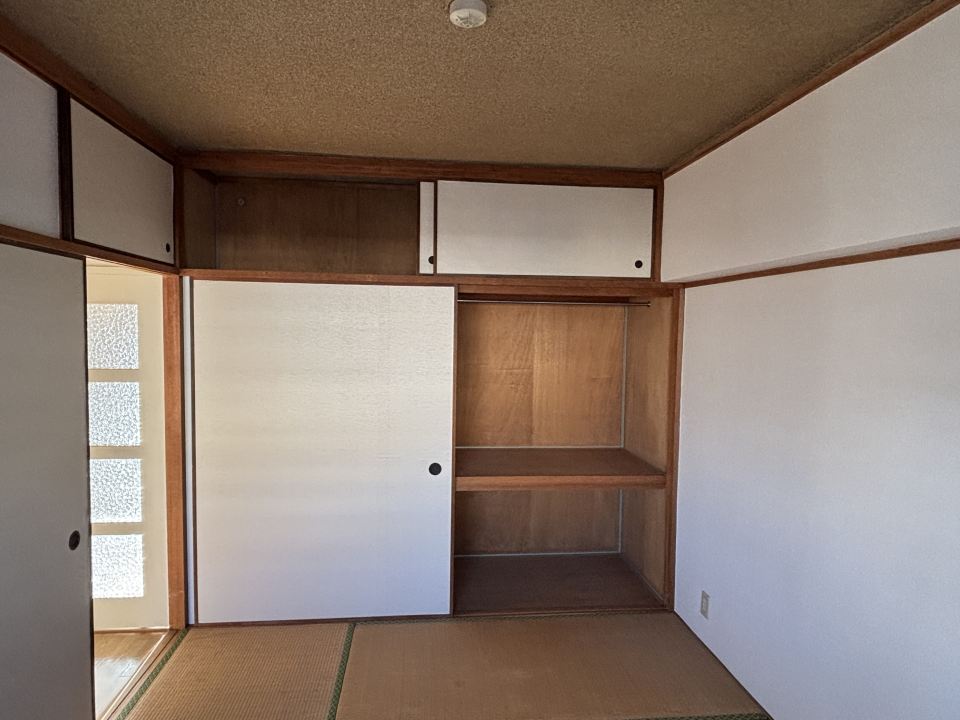 その他部屋・スペース　通路側の和室６．０畳（畳交換します）