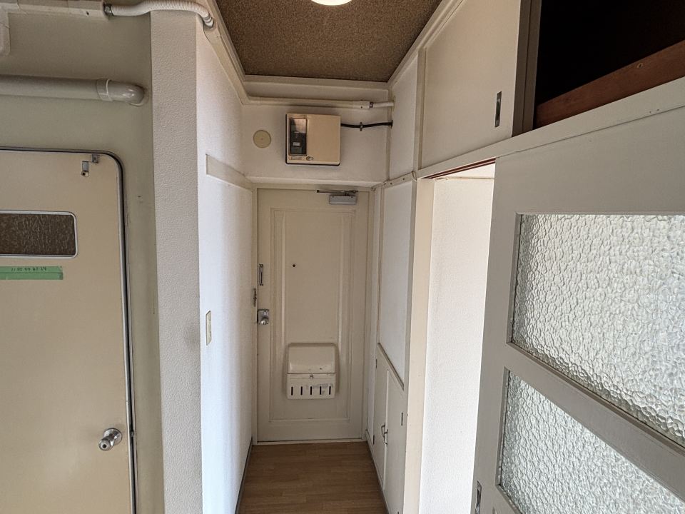 玄関　シューズＢＯＸあります