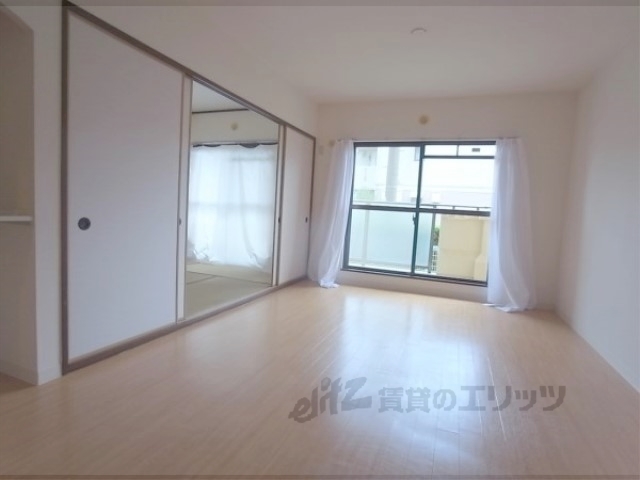 居室・リビング　リビング