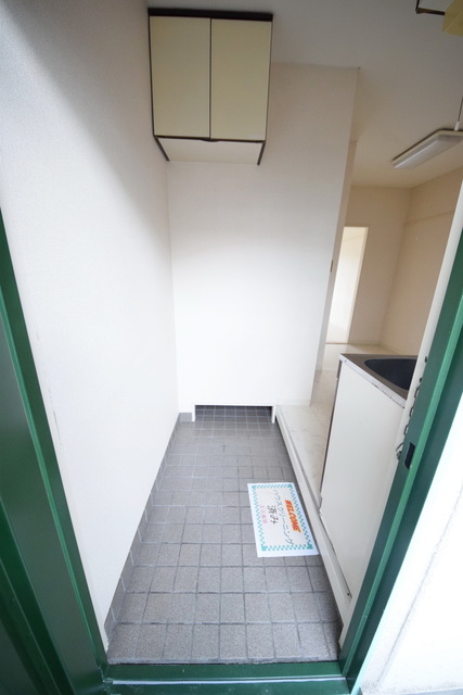 玄関　～玄関周りも窮屈になりません～