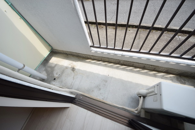 バルコニー　～今日は朝からお洗濯～