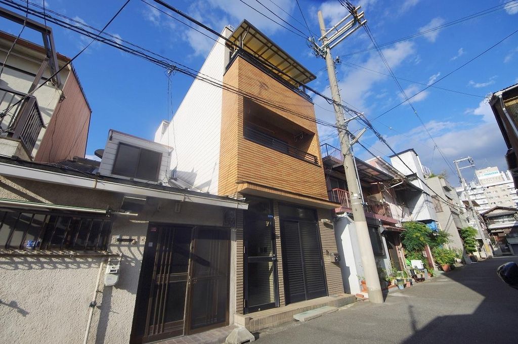 エントランス　外観