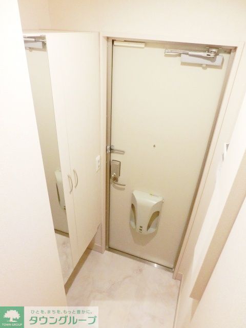 玄関　お問合せはタウンハウジングまで！※現地待合わせ相談可能