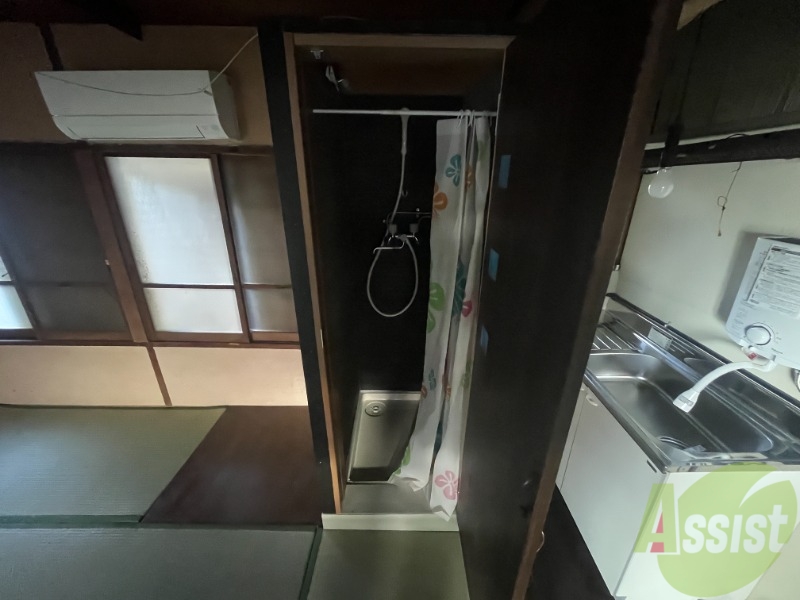 バス・シャワールーム