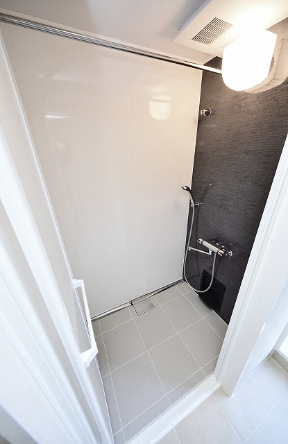 バス・シャワールーム　シャワールーム