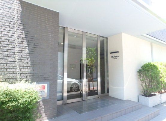 エントランス　毎日通るエントランス♪