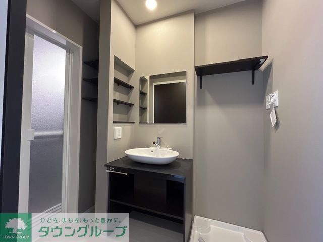 洗面設備　同一施工の参考写真