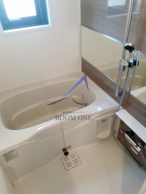 バス・シャワールーム　お風呂です。