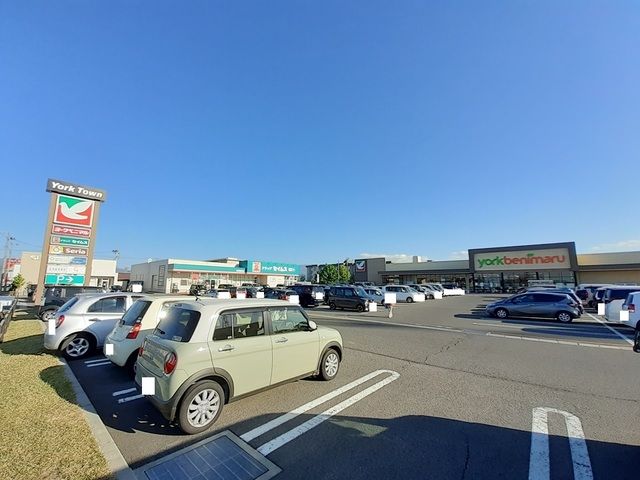 ショッピングセンター　ヨークタウン（ショッピングセンター）まで100m