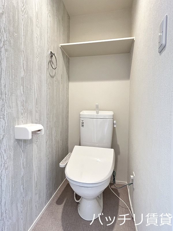 トイレ　同型タイプの写真となります　現状優先