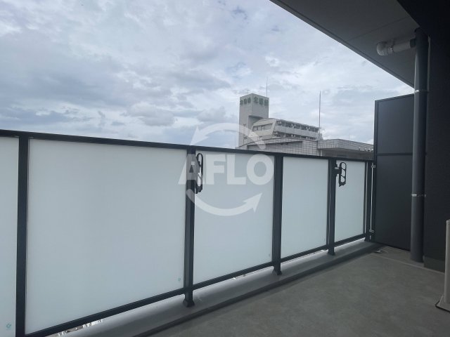 バルコニー　コンフォリア新大阪宮原Q　バルコニー