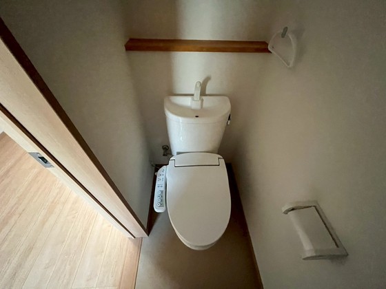 トイレ　※別部屋の写真です