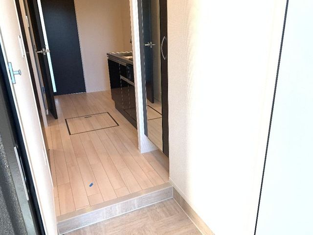 玄関　内装イメージ画像