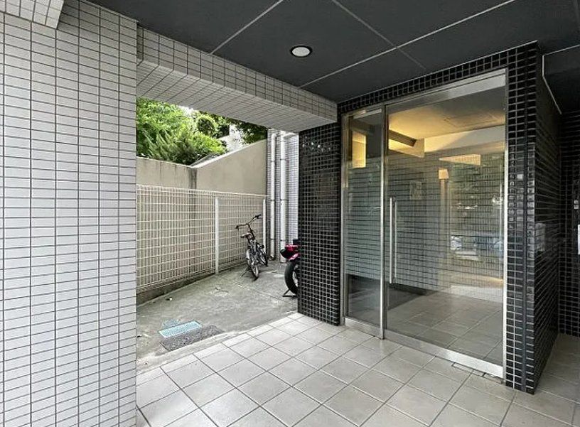 エントランス　エントランス