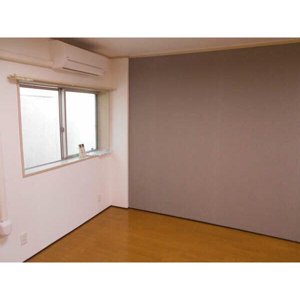 居室・リビング　居間です