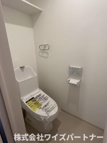 トイレ　※同型タイプの為、現状優先