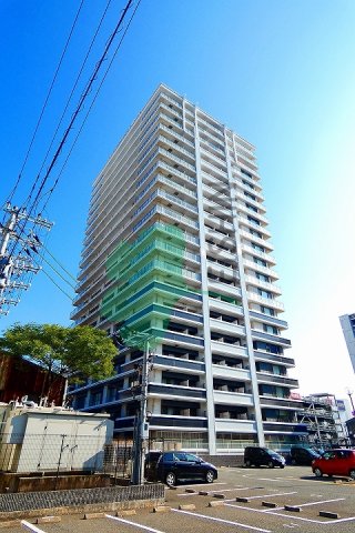建物外観　高級感のあるホテルのような外観です