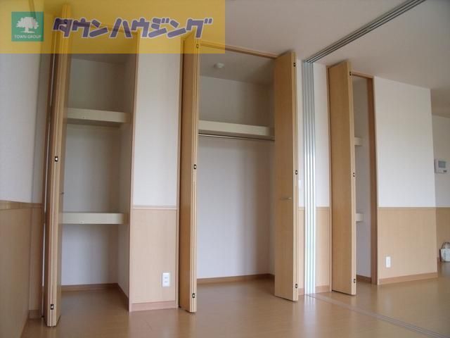 収納　収納豊富なクローゼット