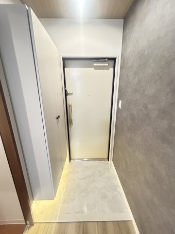 玄関　落ち着いた玄関です