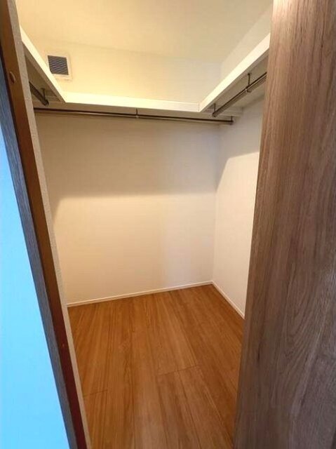 居室・リビング　収納スペース有ります