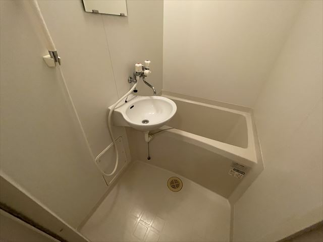 バス・シャワールーム　バス・シャワールーム