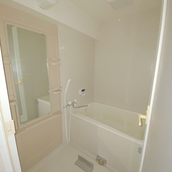 バス・シャワールーム　別室の参考写真です。※現況優先