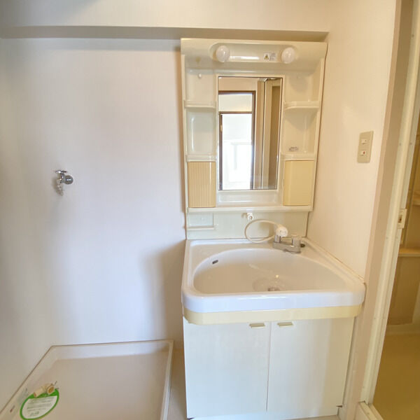 洗面設備　別室の参考写真です。※現況優先