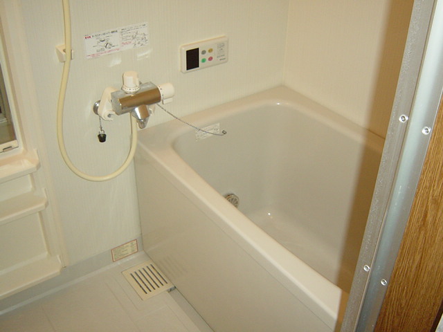 バス・シャワールーム　バス