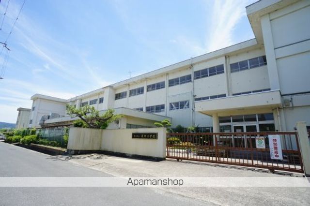 小学校　奈良市立辰市小学校（小学校）まで396m