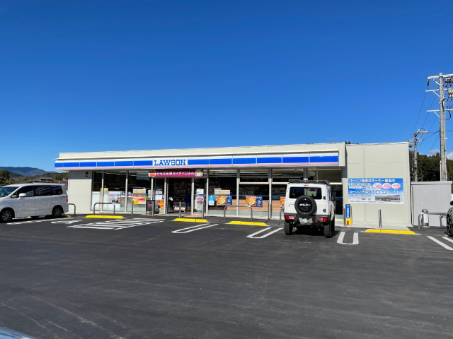 コンビニ　ローソン中津川上金店（コンビニ）まで426m