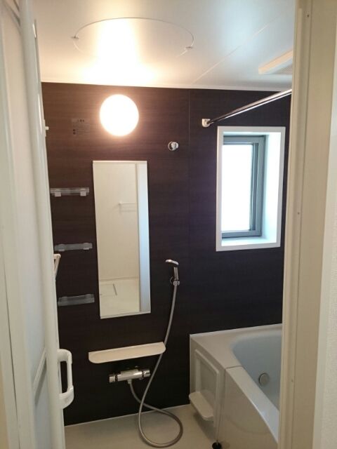 バス・シャワールーム