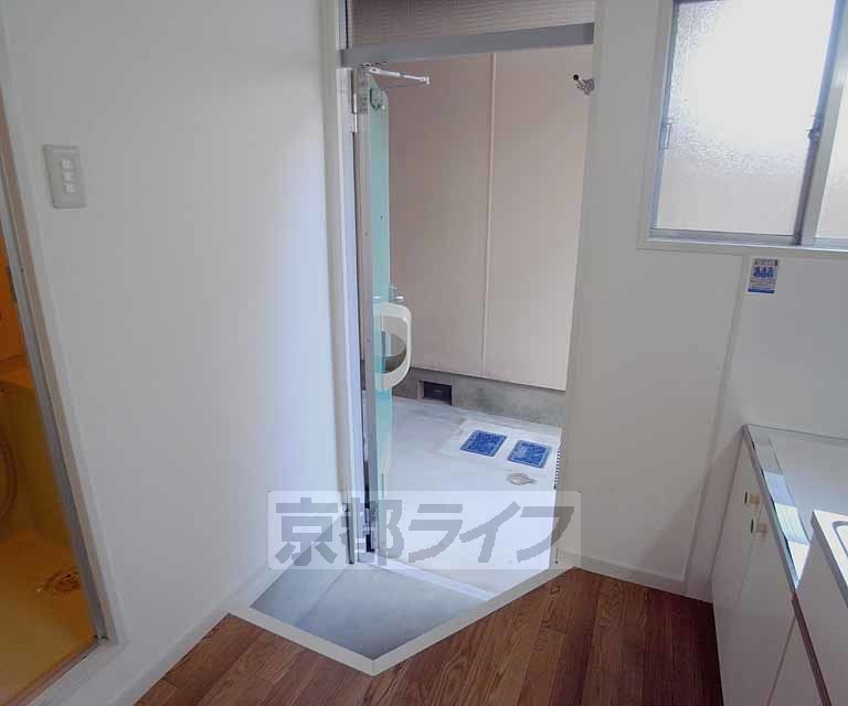 玄関　一段高い玄関ですよ