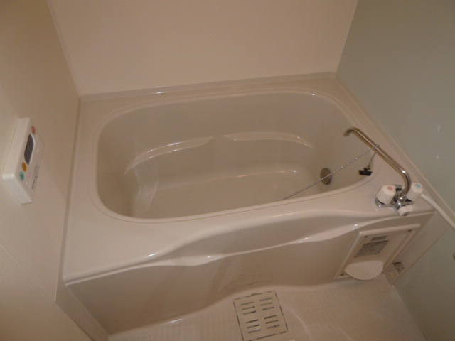 バス・シャワールーム　追い焚きバス