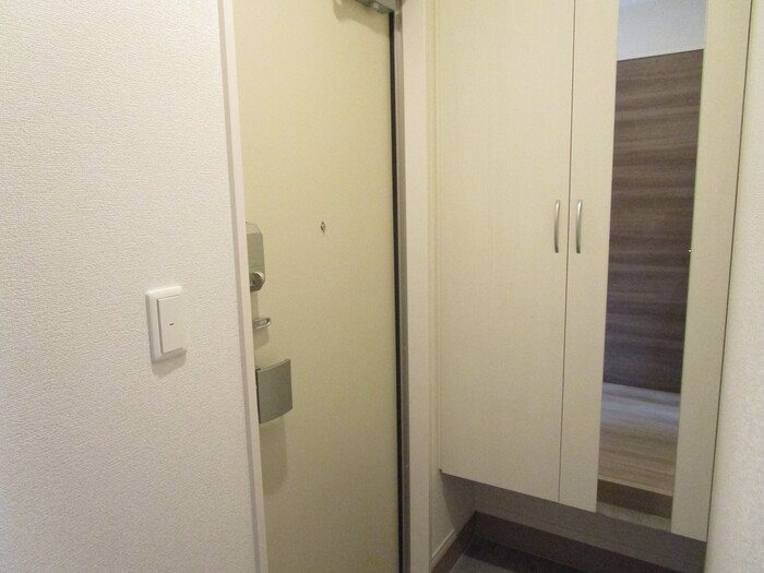 玄関　※他部屋参照