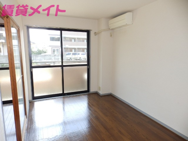 居室・リビング　※同タイプ別部屋写真