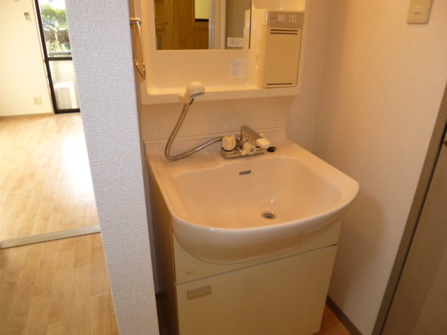 洗面設備　洗髪洗面化粧台