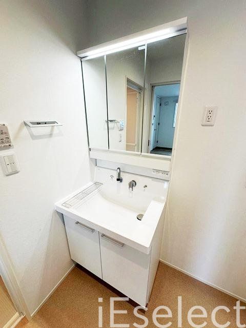 洗面設備　忙しい朝に便利なシャンプードレッサー♪