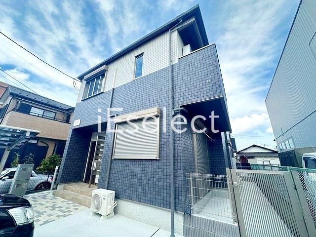 建物外観　閑静な住宅街に立地