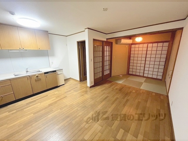 居室・リビング　洋室