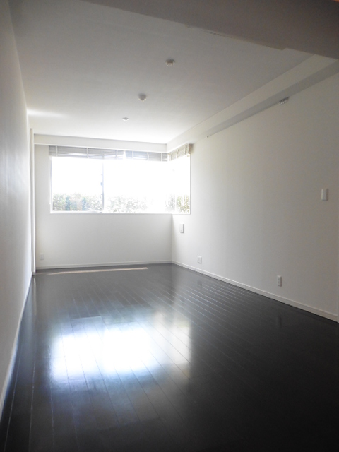 居室・リビング　内観1