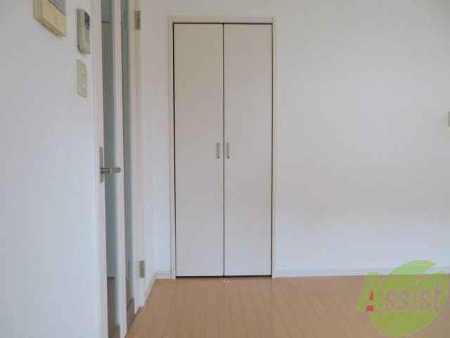 収納　収納はこちらです。高さも十分ございますね