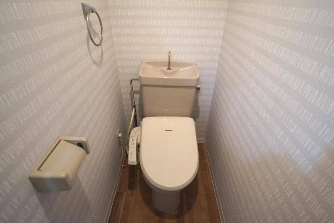 トイレ　トイレ