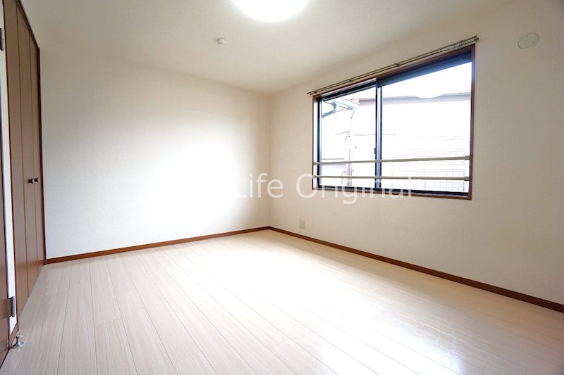 その他部屋・スペース　7.3帖☆落ち着いた雰囲気で寝室向きのお部屋です☆