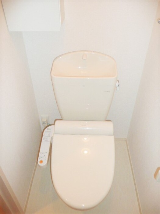 トイレ　別号室写真