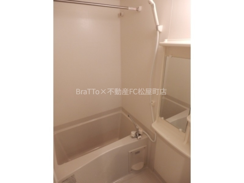 バス・シャワールーム　バス（浴室乾燥機付）