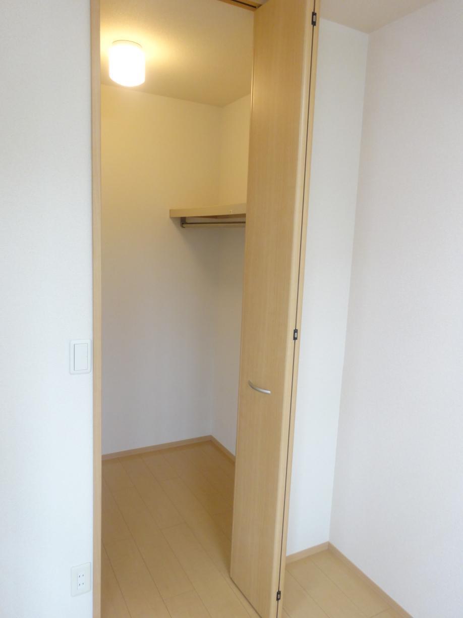 収納　ウォークインクローゼット