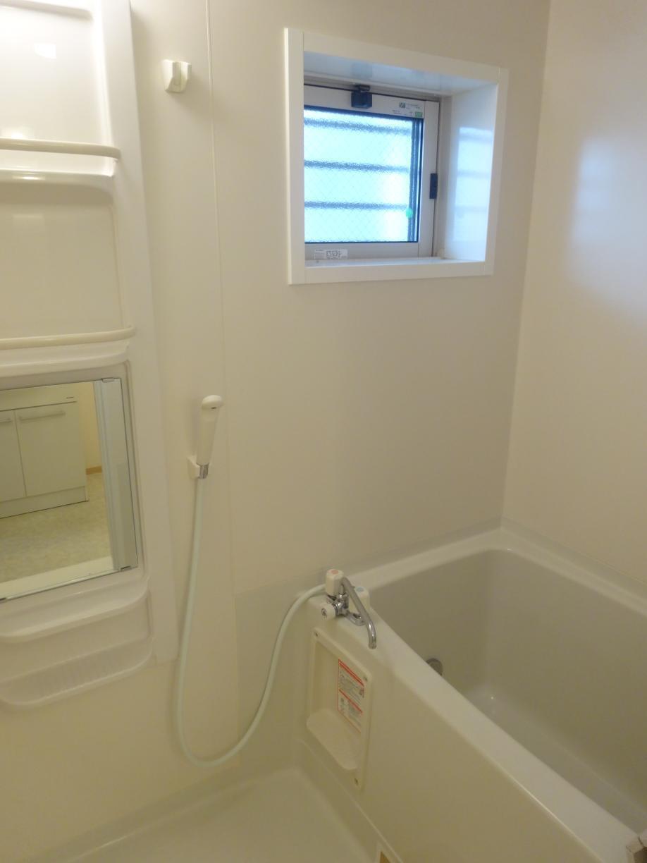 バス・シャワールーム　浴室