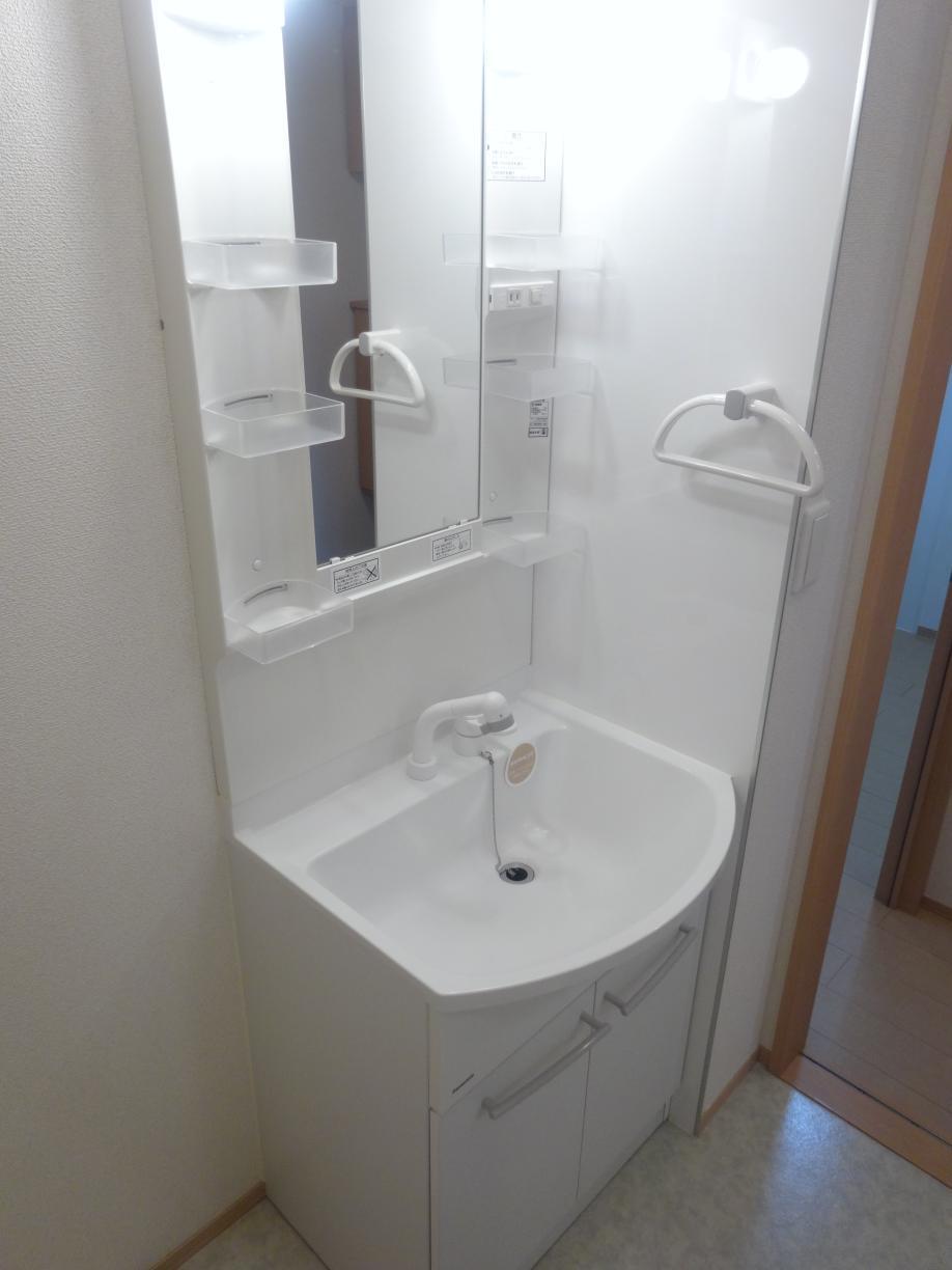 洗面設備　洗髪洗面化粧台